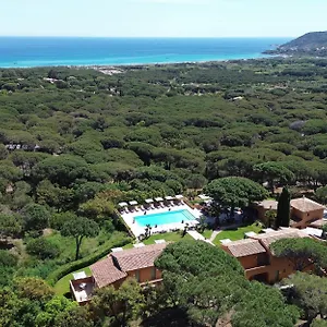 Les Bouis - Vue Hotel